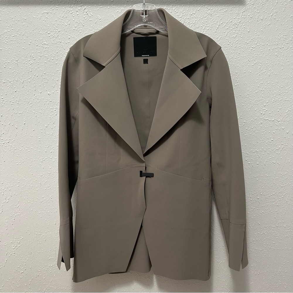 Epoque Evolution Trail Blazer Bonded Jacket Gray XS Minimalist Quiet Luxury
